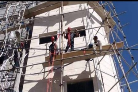 هر بار که یک کارگر سقوط می‌کندفقط به یک خبر تبدیل می‌شود