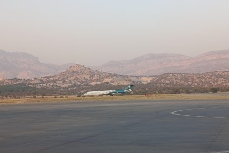 فرود پرواز کاسپین در استان با استقبال استاندار و مسئولان استان