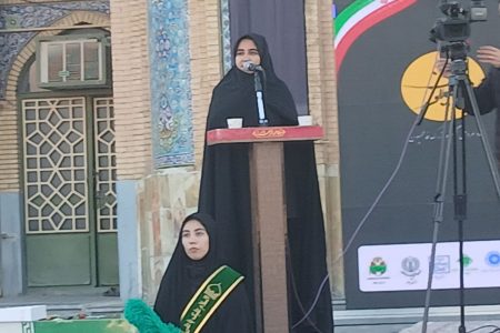 شهدا بر خاک افتادند تا ملت بر خاک ذلت نیفتد