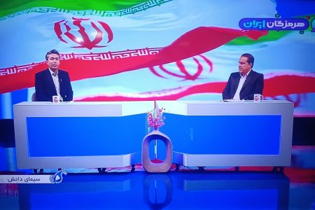 دولت چهاردهم مسئولیت را موهبتی برای خدمت می‌داند نه تقویت پایگاه رای