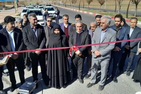 ۱۲ پروژه اقتصادی با اعتبار ۳۳۰ میلیارد تومان در ایوان افتتاح و کلنگ‌زنی شد