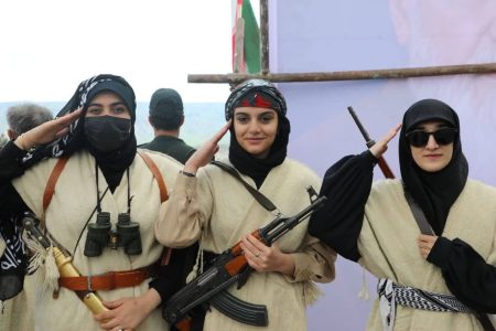 تصاویری از آیین باشکوه و حماسی «چَمَر» به مناسبت چلهمین روز شهادت رهبر شهید انقلاب اسلامی و عروج ملکوتی شهدای والامقام «رمضان»