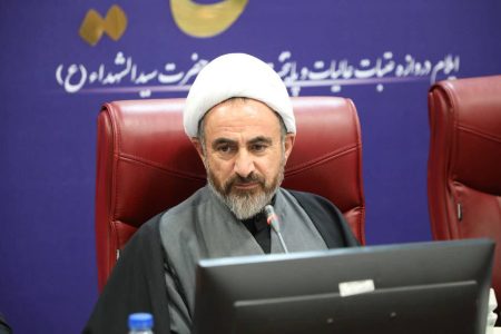 گسترش فرهنگ اربعین بسیاری از آسیب‌های اجتماعی و اقتصادی را کاهش می‌دهد