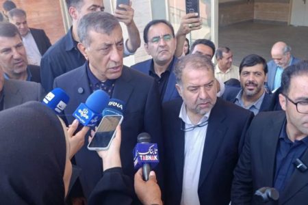 بازدید معاون اجرایی رئیس‌جمهور از پروژه استادیوم ۱۵ هزار نفری شهدای و تأکید بر تسریع تأمین اعتبار